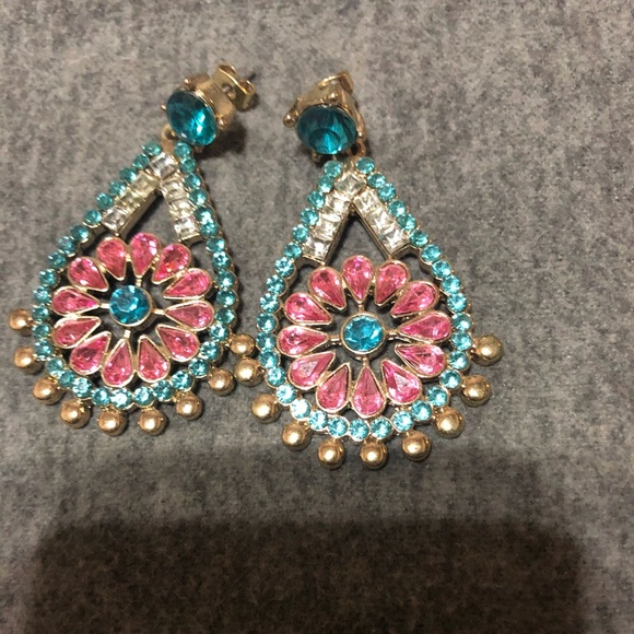 Sparkle Raindrop Earrings - Picture 2 of 2